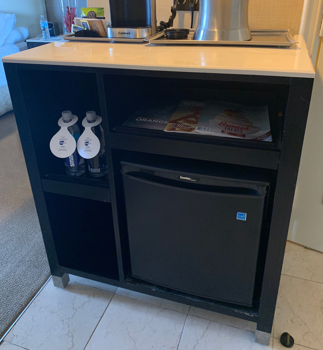 https://www.hotelsurplus.com/mm5/graphics/00000001/Waterfront-Minifridge.jpg